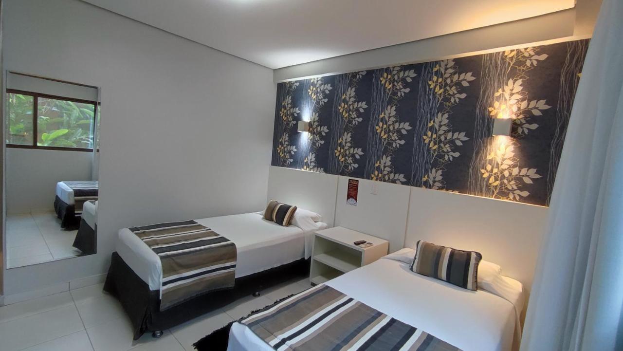 Hotel Girassol Plaza ปัลมัส ภายนอก รูปภาพ