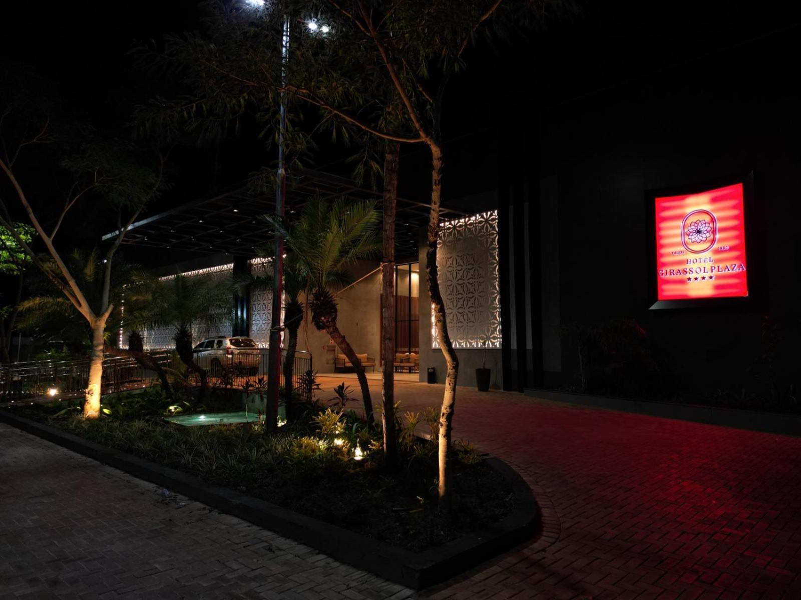 Hotel Girassol Plaza ปัลมัส ภายนอก รูปภาพ