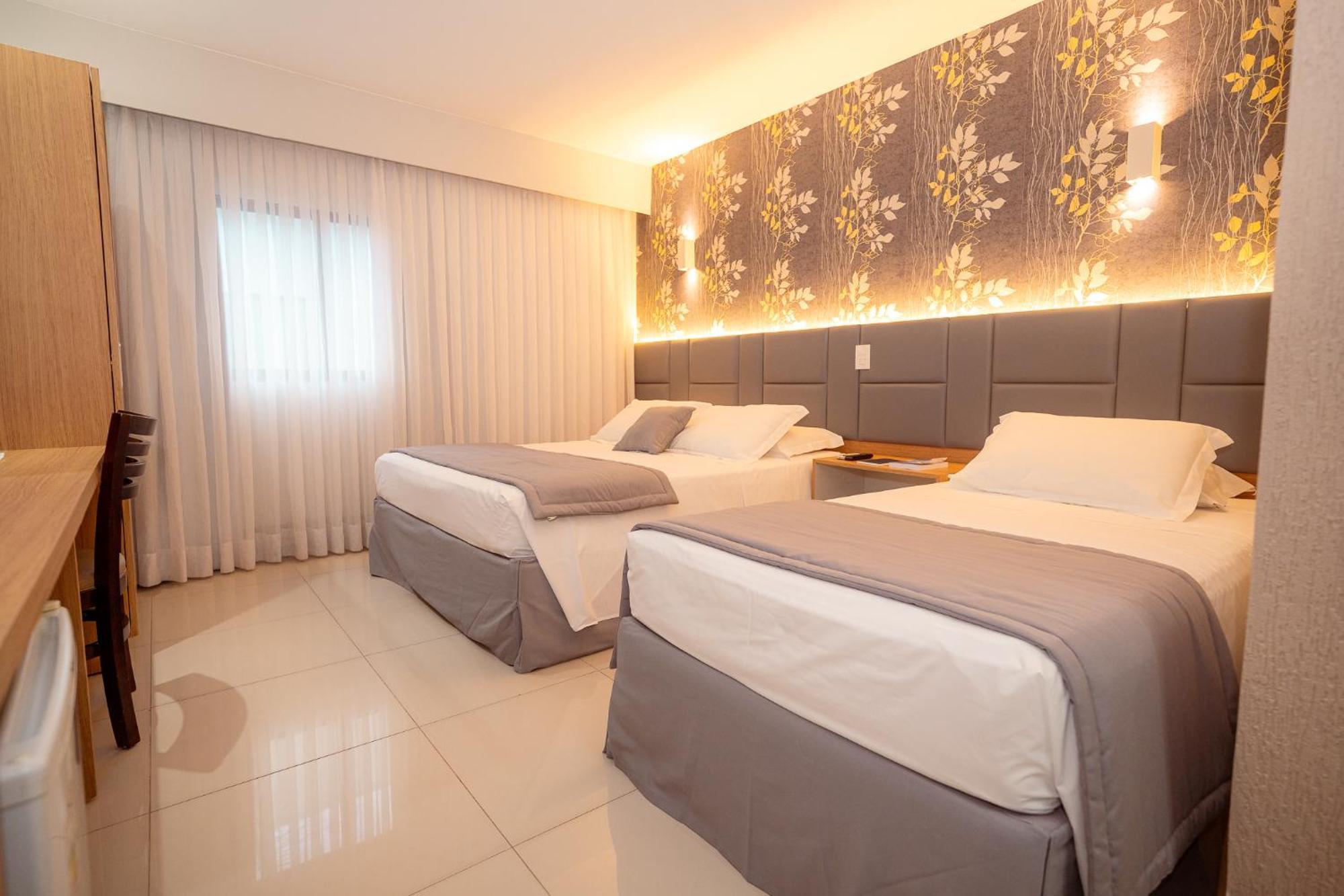 Hotel Girassol Plaza ปัลมัส ภายนอก รูปภาพ