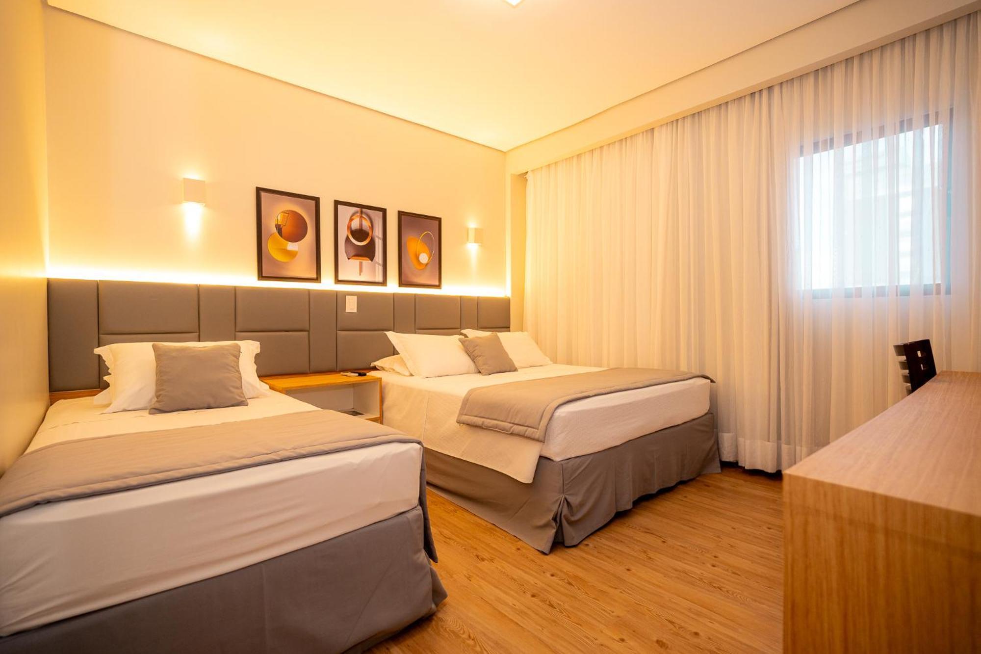 Hotel Girassol Plaza ปัลมัส ภายนอก รูปภาพ